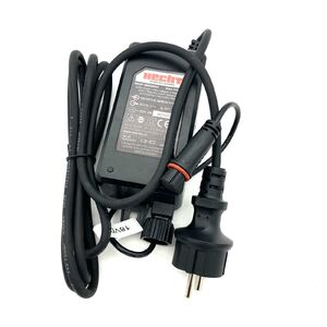 HECHT 5605 robotfűnyíró töltő